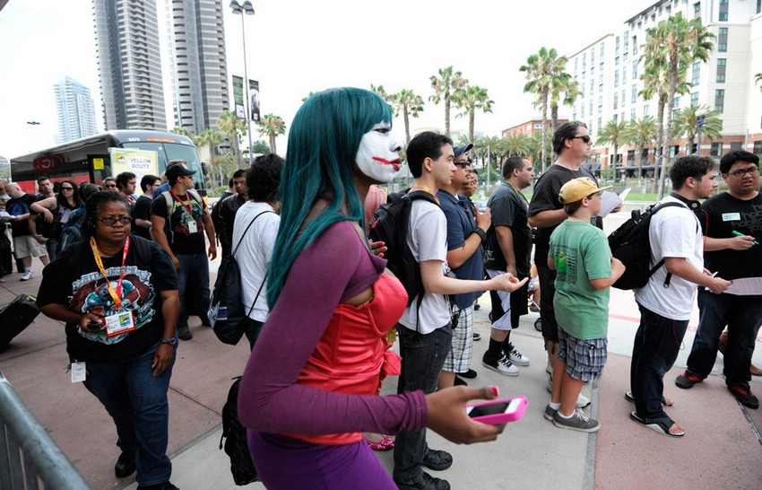 ��������ģ��Ϸ�����ڿ�Ļ