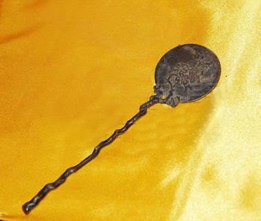 ���̱�̬ ͼ�ҹŴ���������Ů�˵Ĳп��̾ߣ�