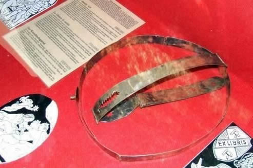 ���̱�̬ ͼ�ҹŴ���������Ů�˵Ĳп��̾ߣ�