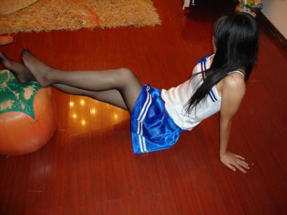 �ع�˿�������ɫ����