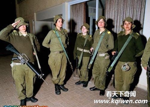 ��ɫ��ǰŮ���ϴ����谢����������Ƭ������(��ͼ)