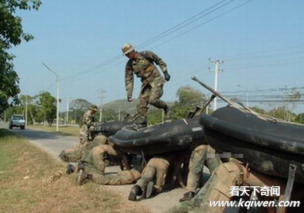 ʵ��̩���������ӵ�ħ��ѵ��ȫ���Ű�ֳ�(��ͼ)